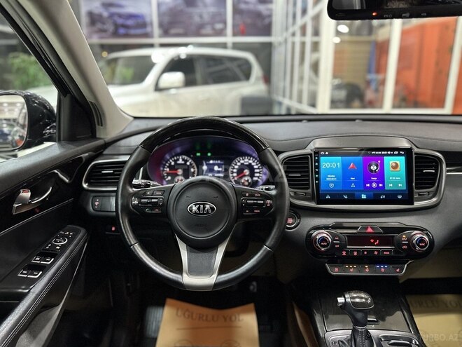 Kia Sorento-23