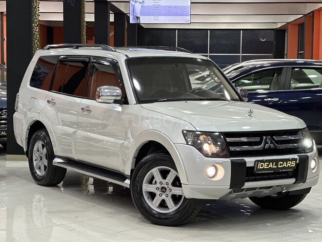 Mitsubishi Pajero-3