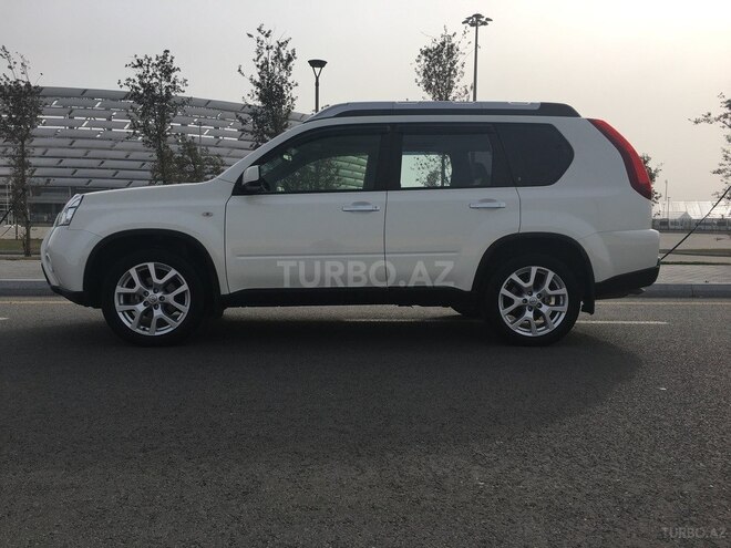 Nissan X-Trail 2013, 195,600 km - 2.5 l - Bakı