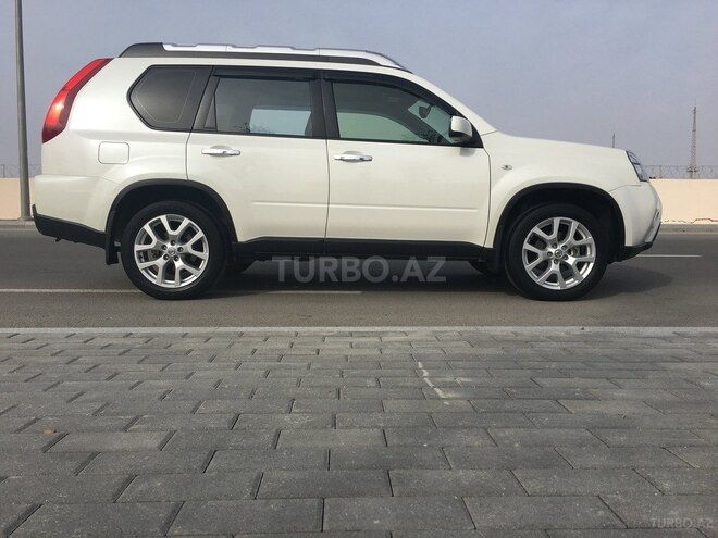Nissan X-Trail 2013, 195,600 km - 2.5 l - Bakı