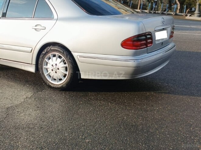 Mercedes E 220 d 2001, 495,920 km - 2.2 l - Bakı