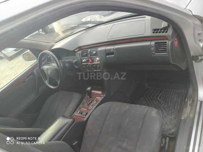Mercedes E 220 d 2000, 408,000 km - 2.2 l - Bakı