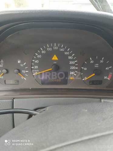 Mercedes E 220 d 2000, 408,000 km - 2.2 l - Bakı