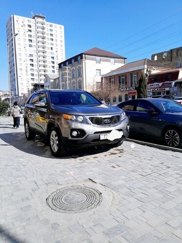 Kia Sorento 2011, 221,000 km - 2.0 л - Bakı
