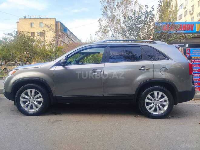 Kia Sorento 2011, 221,000 km - 2.0 л - Bakı