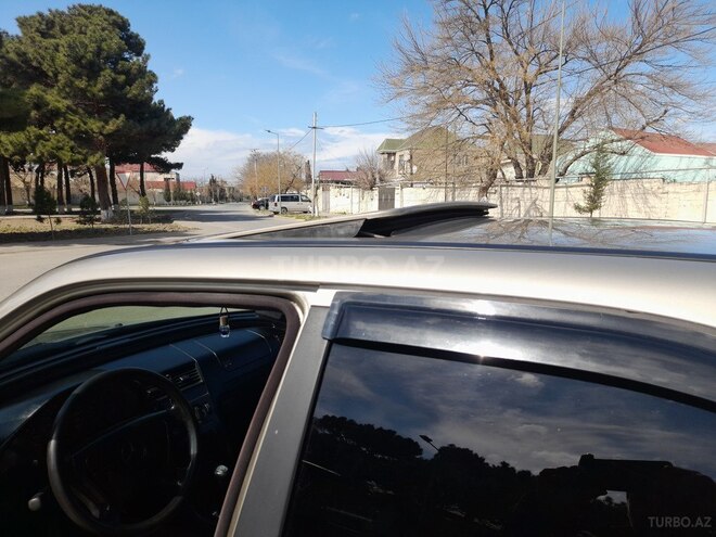 Mercedes C 200 1995, 236,570 km - 2.0 л - Sumqayıt