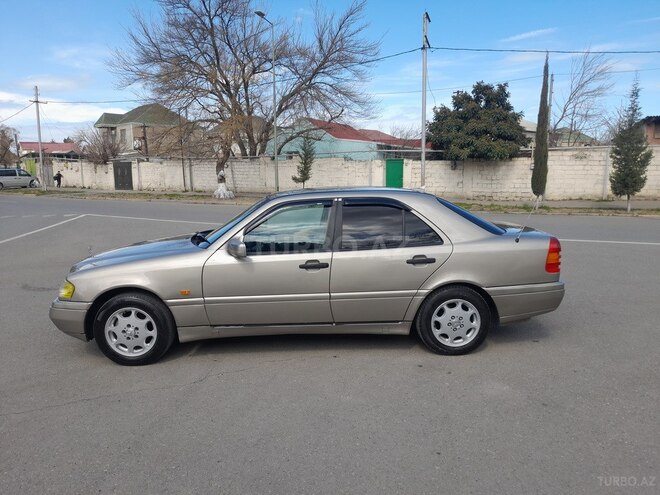 Mercedes C 200 1995, 236,570 km - 2.0 л - Sumqayıt