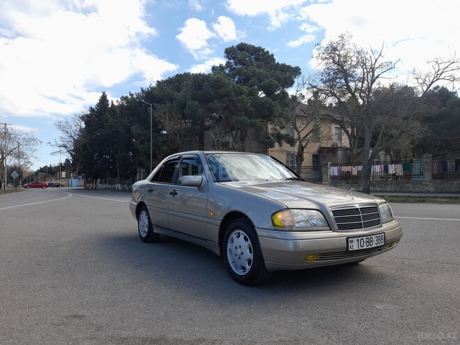 Mercedes C 200 1995, 236,570 km - 2.0 л - Sumqayıt