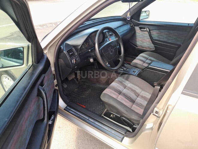 Mercedes C 200 1995, 236,570 km - 2.0 л - Sumqayıt
