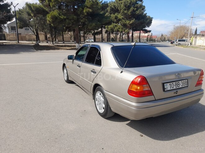 Mercedes C 200 1995, 236,570 km - 2.0 л - Sumqayıt