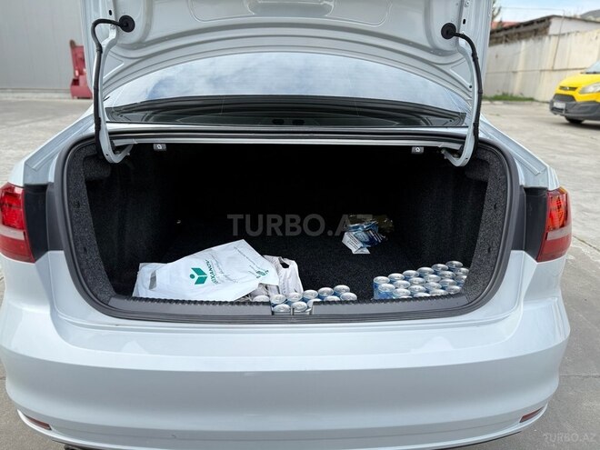 Volkswagen Jetta 2017, 142,000 km - 1.4 л - Bakı