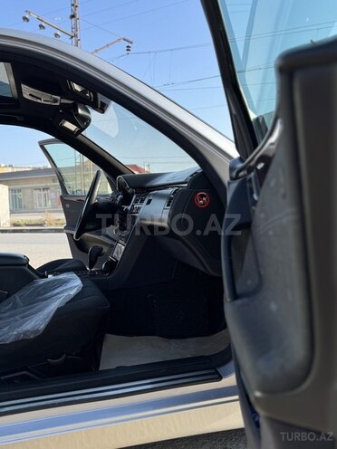 Mercedes E 220 d 2001, 240,000 km - 2.2 l - Bakı