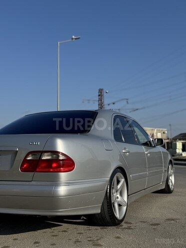Mercedes E 220 d 2001, 240,000 km - 2.2 l - Bakı