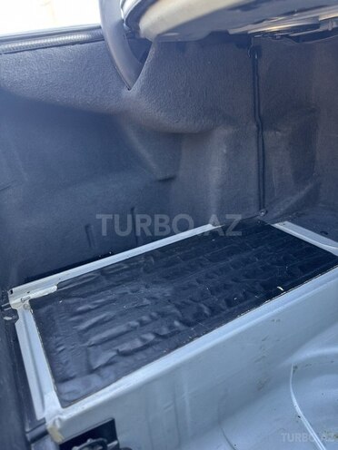 Mercedes E 220 d 2001, 240,000 km - 2.2 l - Bakı