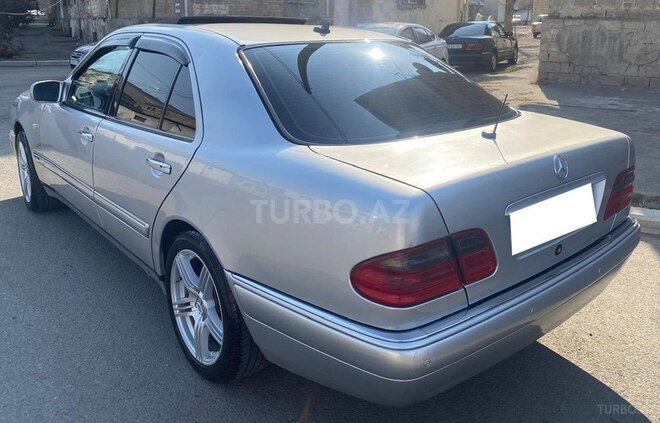 Mercedes E 240 1999, 431,454 km - 2.4 l - Gəncə