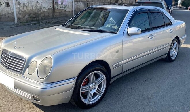 Mercedes E 240 1999, 431,454 km - 2.4 l - Gəncə