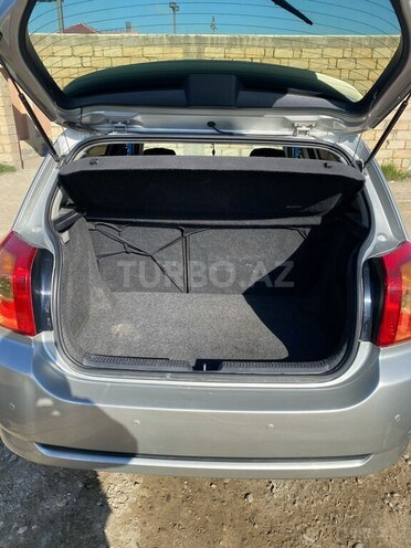 Toyota Corolla 2006, 250,000 km - 1.4 l - Bakı