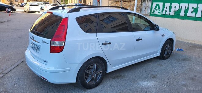Hyundai i30 2010, 350,000 km - 1.6 l - Bakı