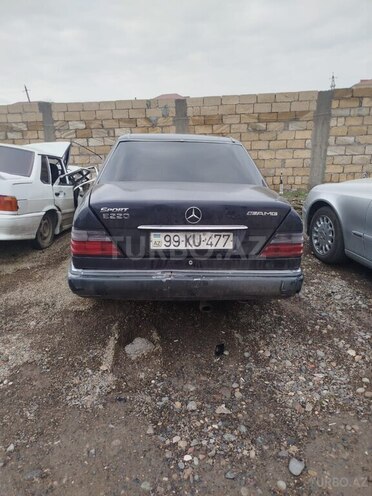 Mercedes E 220 1995, 548,454 km - 2.2 l - Biləsuvar