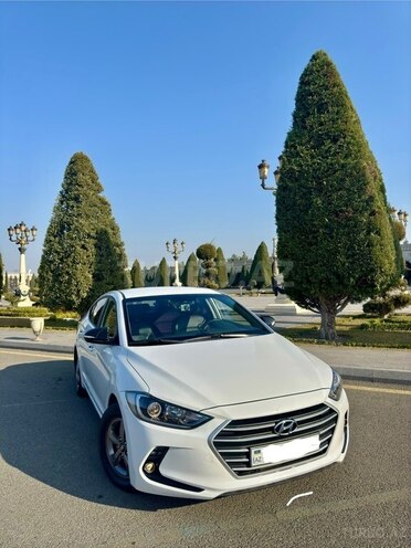 Hyundai Avante 2016, 177,000 km - 1.6 л - Gəncə