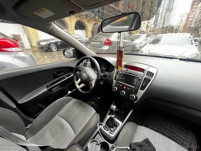 Kia Ceed 2011, 280,000 km - 1.4 l - Bakı
