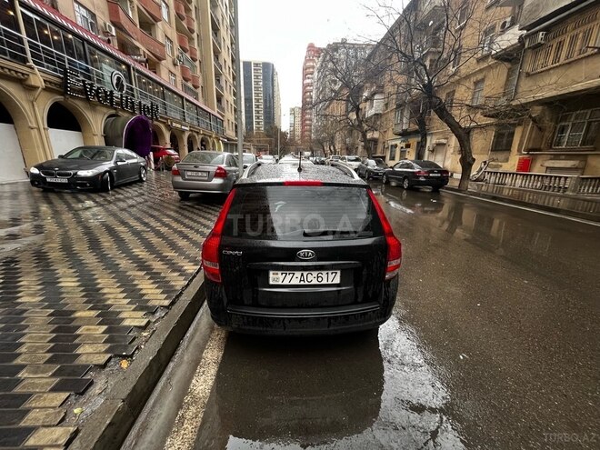 Kia Ceed 2011, 280,000 km - 1.4 l - Bakı