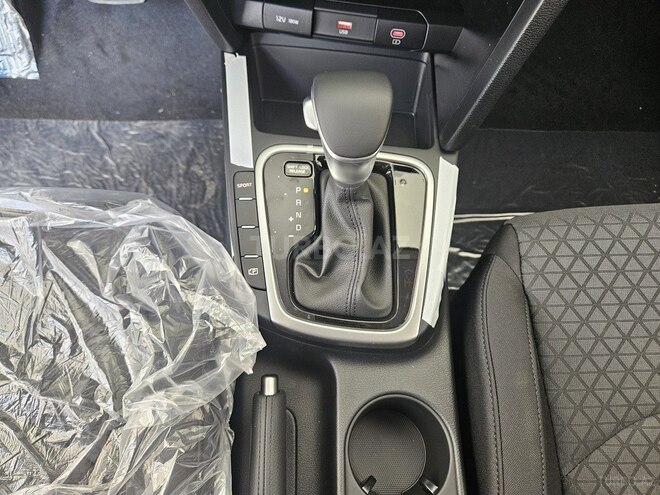 Kia Ceed-16