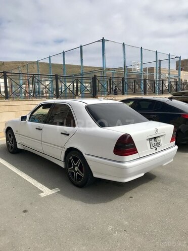 Mercedes C 230 1999, 250,000 km - 2.3 l - Bakı