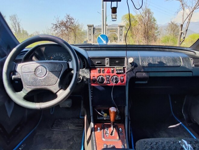 Mercedes C 220 d 2000, 385,000 km - 2.2 л - Bakı