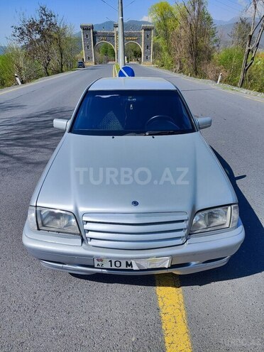 Mercedes C 220 d 2000, 385,000 km - 2.2 л - Bakı