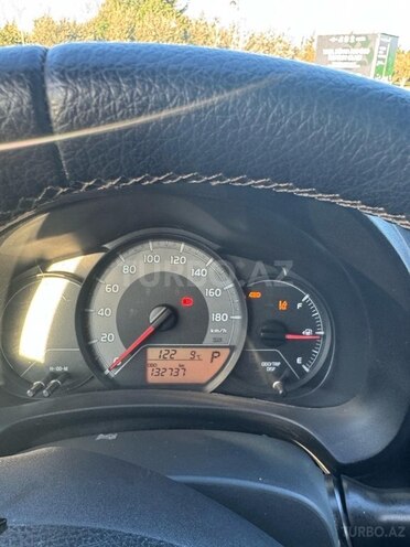 Toyota Vitz 2015, 135,000 km - 1.3 л - Bakı