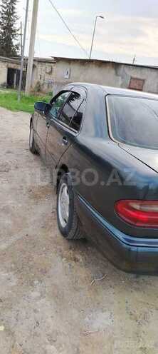 Mercedes E 220 d 2001, 686,899 km - 2.2 л - Bakı