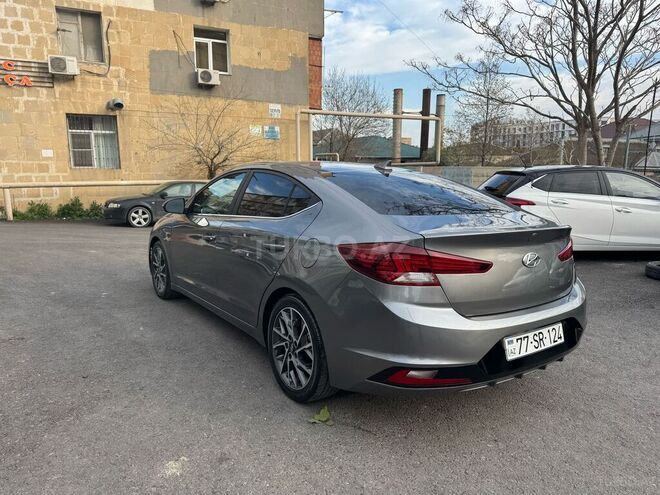 Hyundai Elantra 2018, 66,666 km - 2.0 л - Bakı