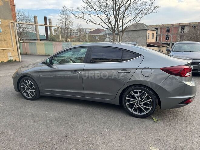 Hyundai Elantra 2018, 66,666 km - 2.0 л - Bakı