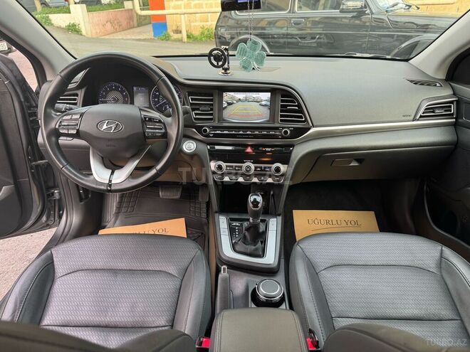 Hyundai Elantra 2018, 66,666 km - 2.0 л - Bakı