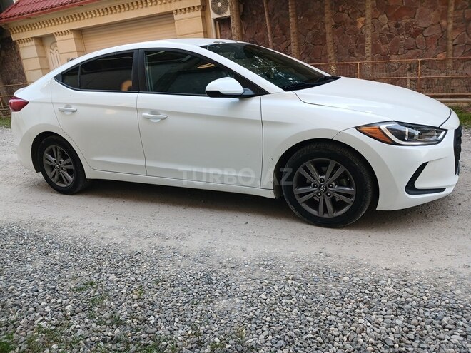 Hyundai Elantra 2017, 38,000 km - 2.0 l - Bakı
