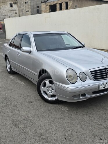 Mercedes E 240 2000, 142,000 km - 2.4 l - Qazax