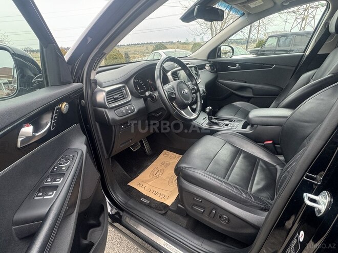 Kia Sorento-11