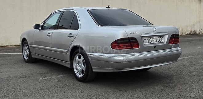 Mercedes E 240 2000, 142,000 km - 2.4 l - Qazax