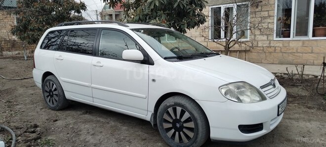 Toyota Corolla 2006, 442,000 km - 1.4 l - Xudat