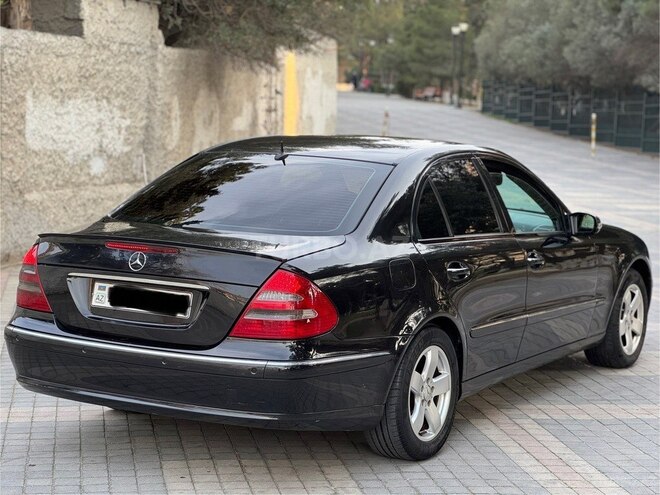 Mercedes E 220 d 2003, 327,000 km - 2.2 l - Bakı