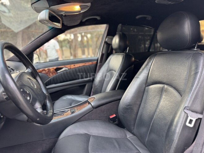 Mercedes E 220 d 2003, 327,000 km - 2.2 l - Bakı