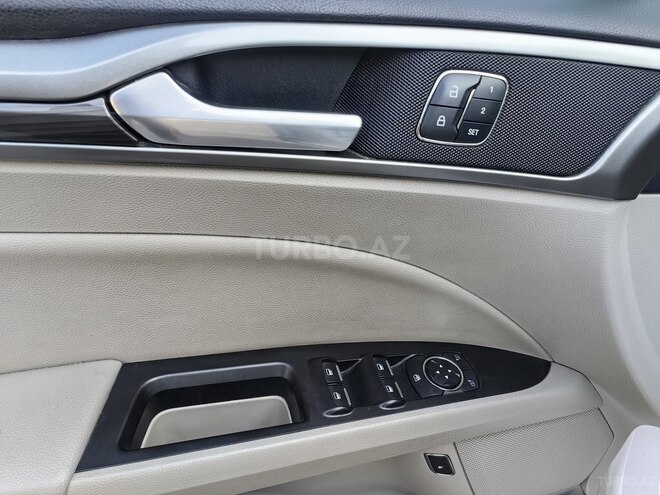 Ford Fusion (North America) 2016, 189,800 km - 2.0 л - Bakı