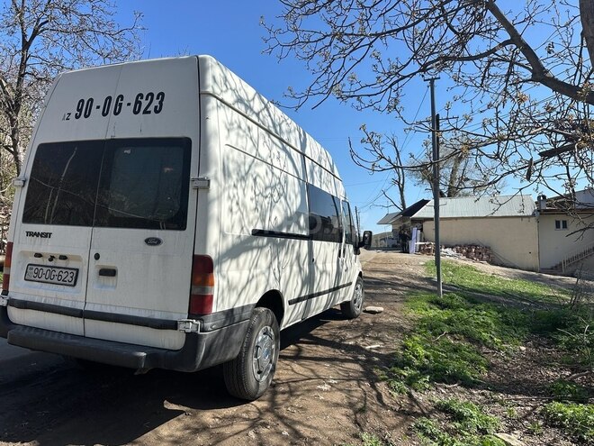 Ford Transit 2001, 450,000 km - 2.4 л - Göygöl