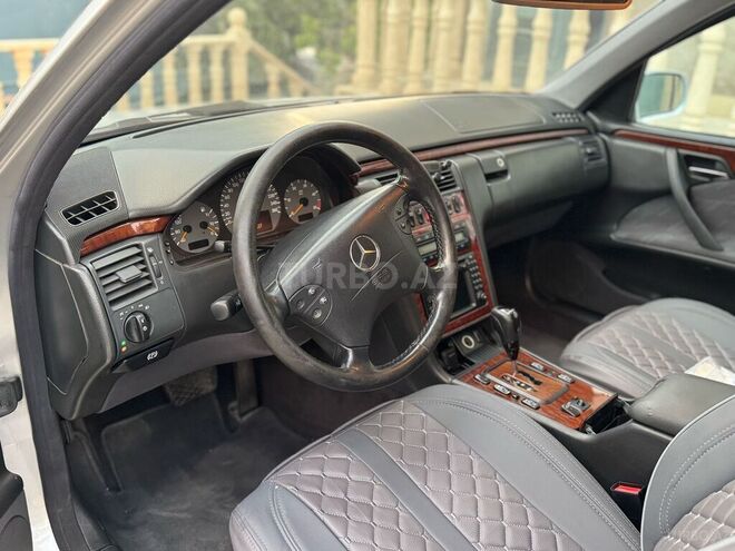Mercedes E 270 2000, 465,000 km - 2.7 л - Bakı