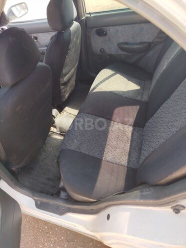 Hyundai Elantra 1995, 200,000 km - 2.0 l - Bakı