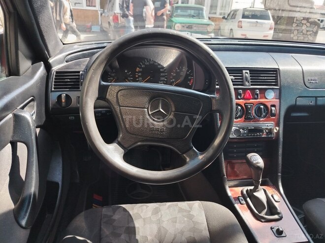 Mercedes C 180 1997, 430,000 km - 1.8 l - Göyçay