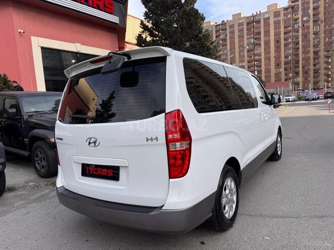 Hyundai H-1 2011, 143,000 km - 2.5 l - Bakı