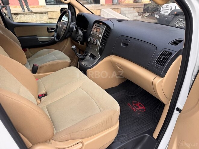 Hyundai H-1 2011, 143,000 km - 2.5 l - Bakı