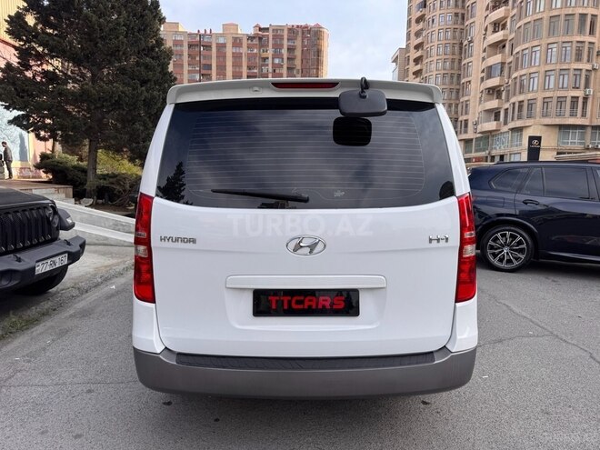 Hyundai H-1 2011, 143,000 km - 2.5 l - Bakı